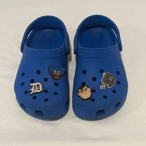 Crocs Classic Clogs Blue with Jibbitz Charms Kids Size J1